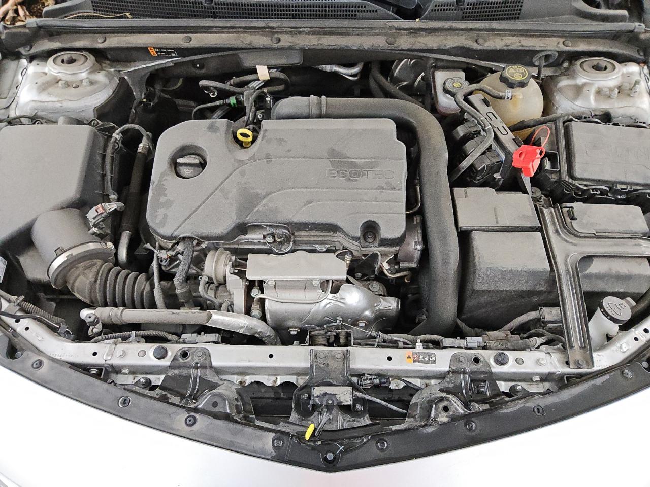 2022 Chevrolet Malibu - Image 11