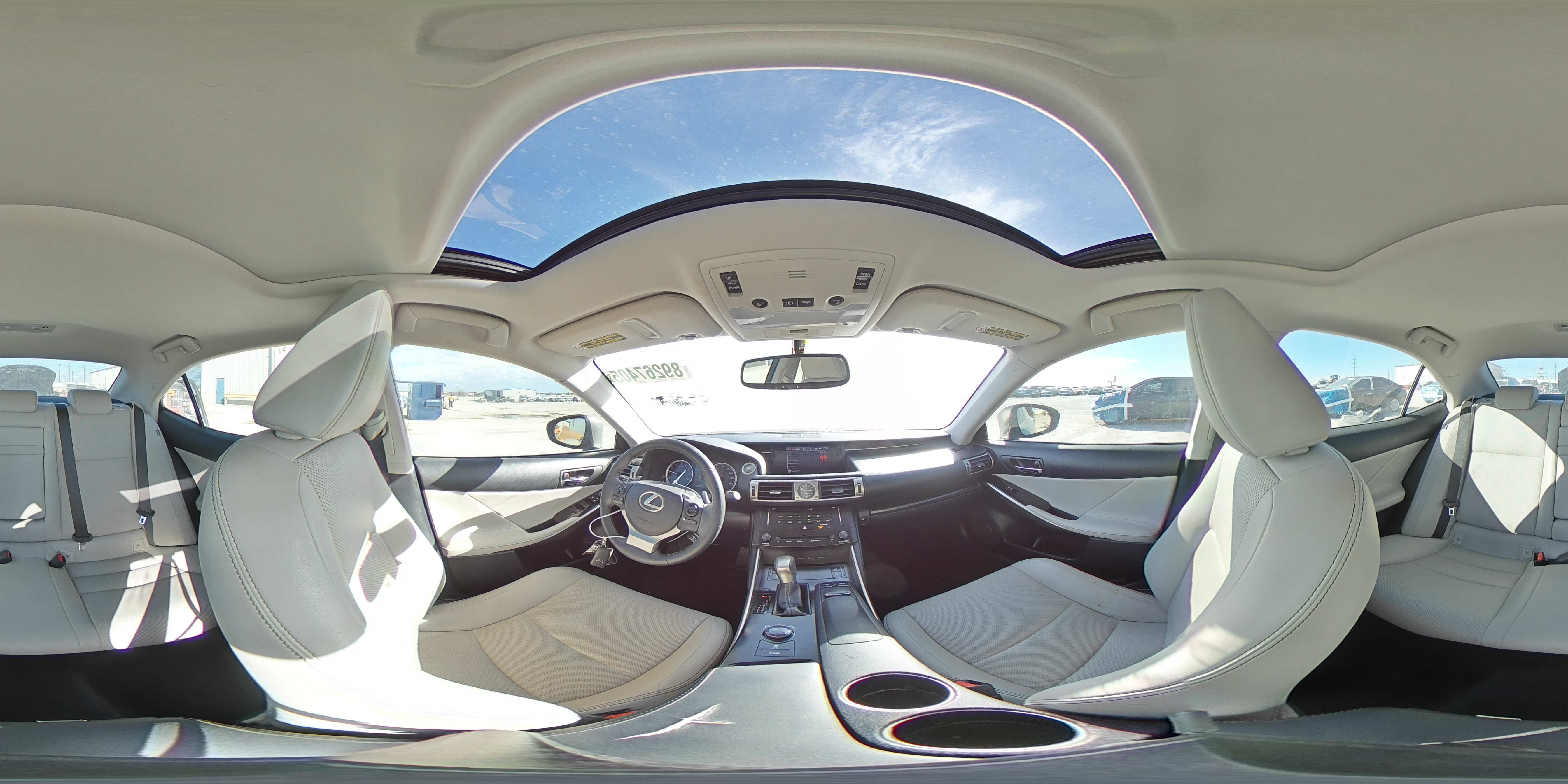 2014 Lexus IS - Image 14