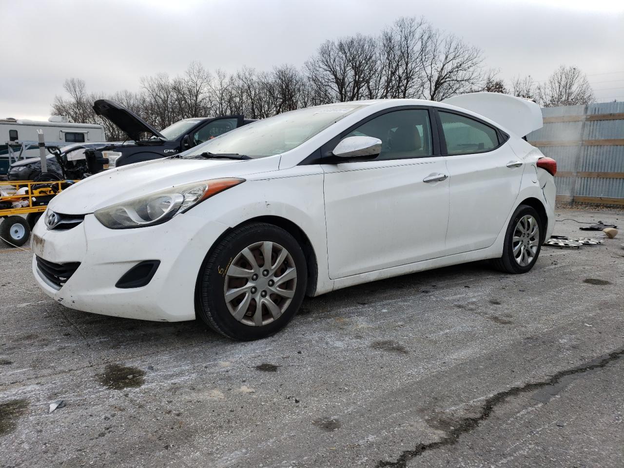 2013 Hyundai Elantra Gls de vânzare în Bridgeton, MO - Rear End