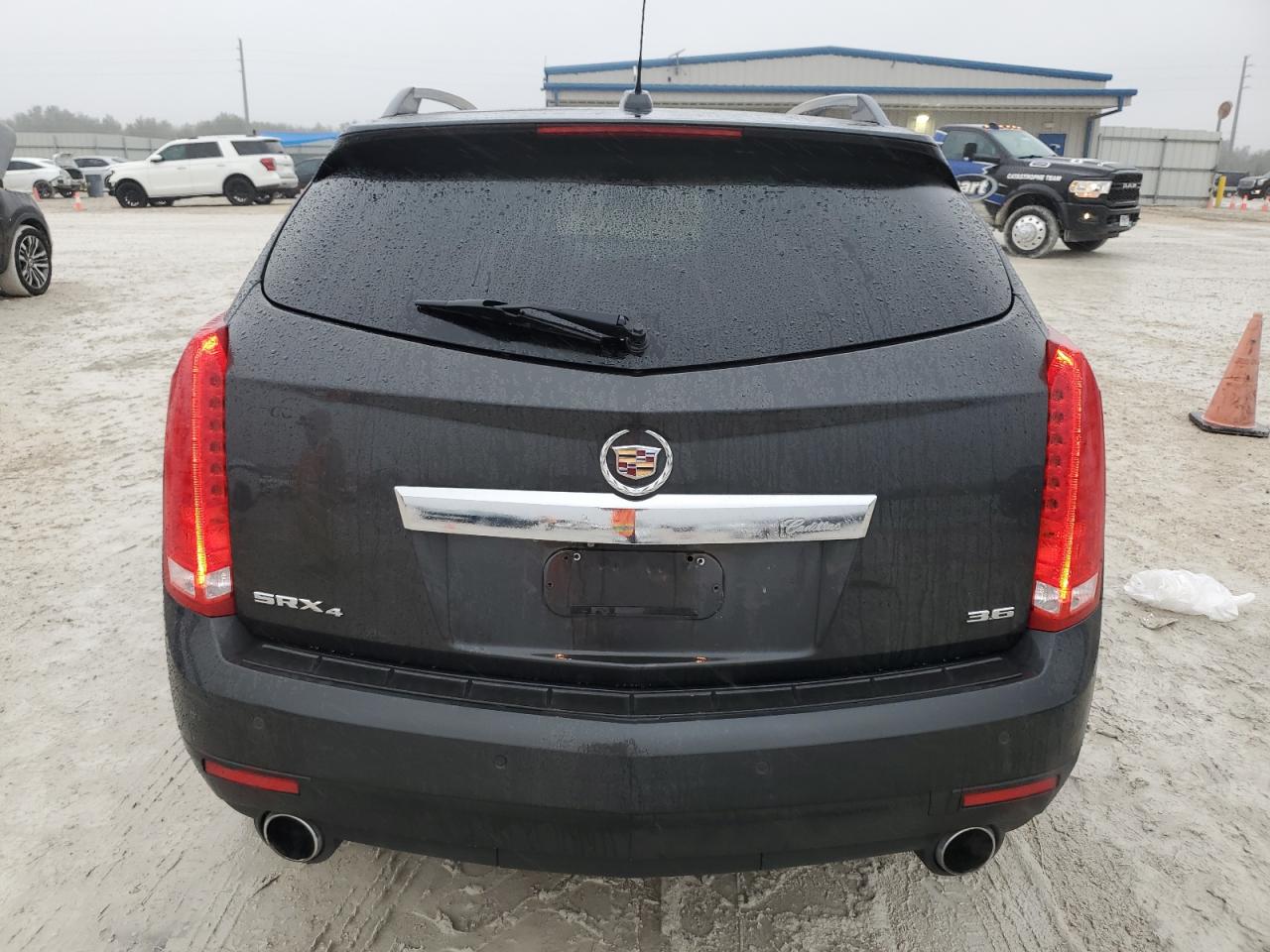 2015 Cadillac SRX - Image 6
