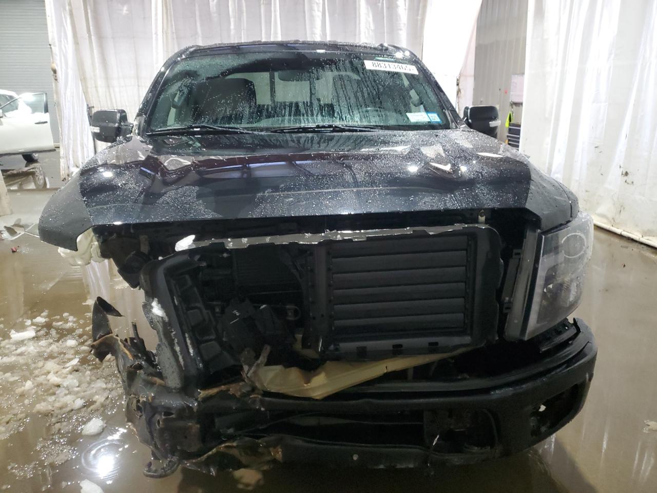 2019 Nissan Titan - Image 5