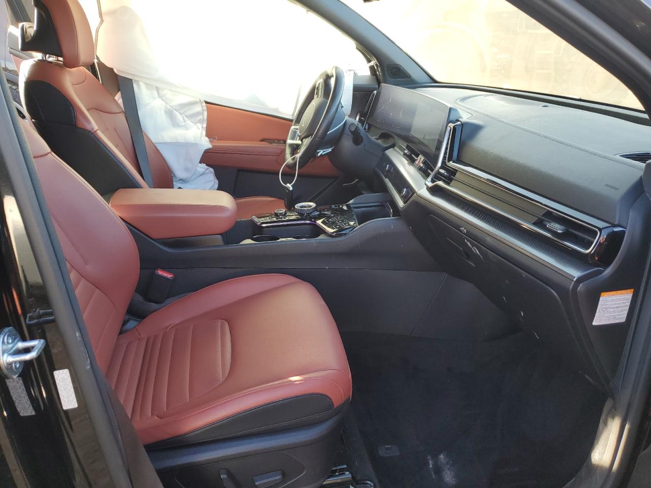 2023 Kia Sportage - Image 7