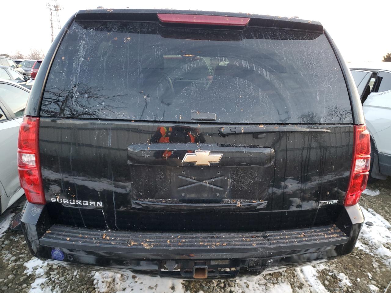 2008 Chevrolet Suburban - Image 6
