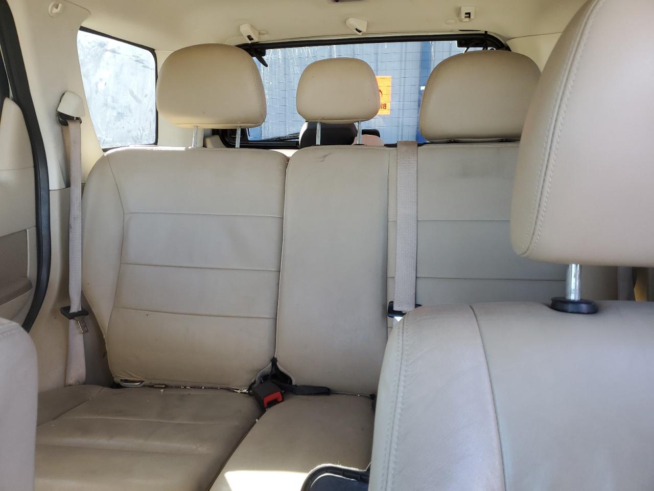 2010 Ford Escape - Image 10