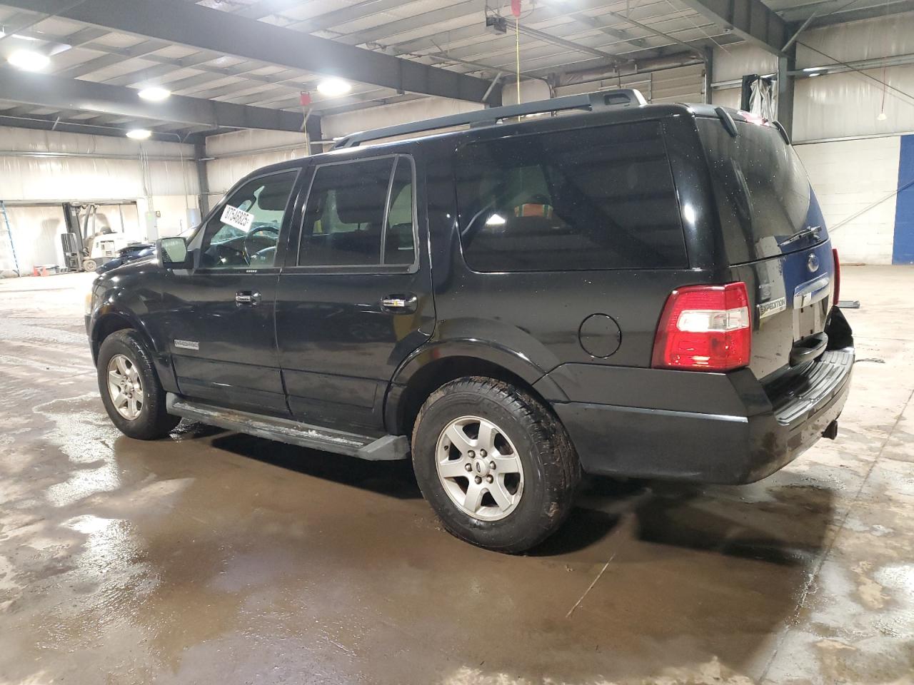 2008 Ford Expedition - Image 2