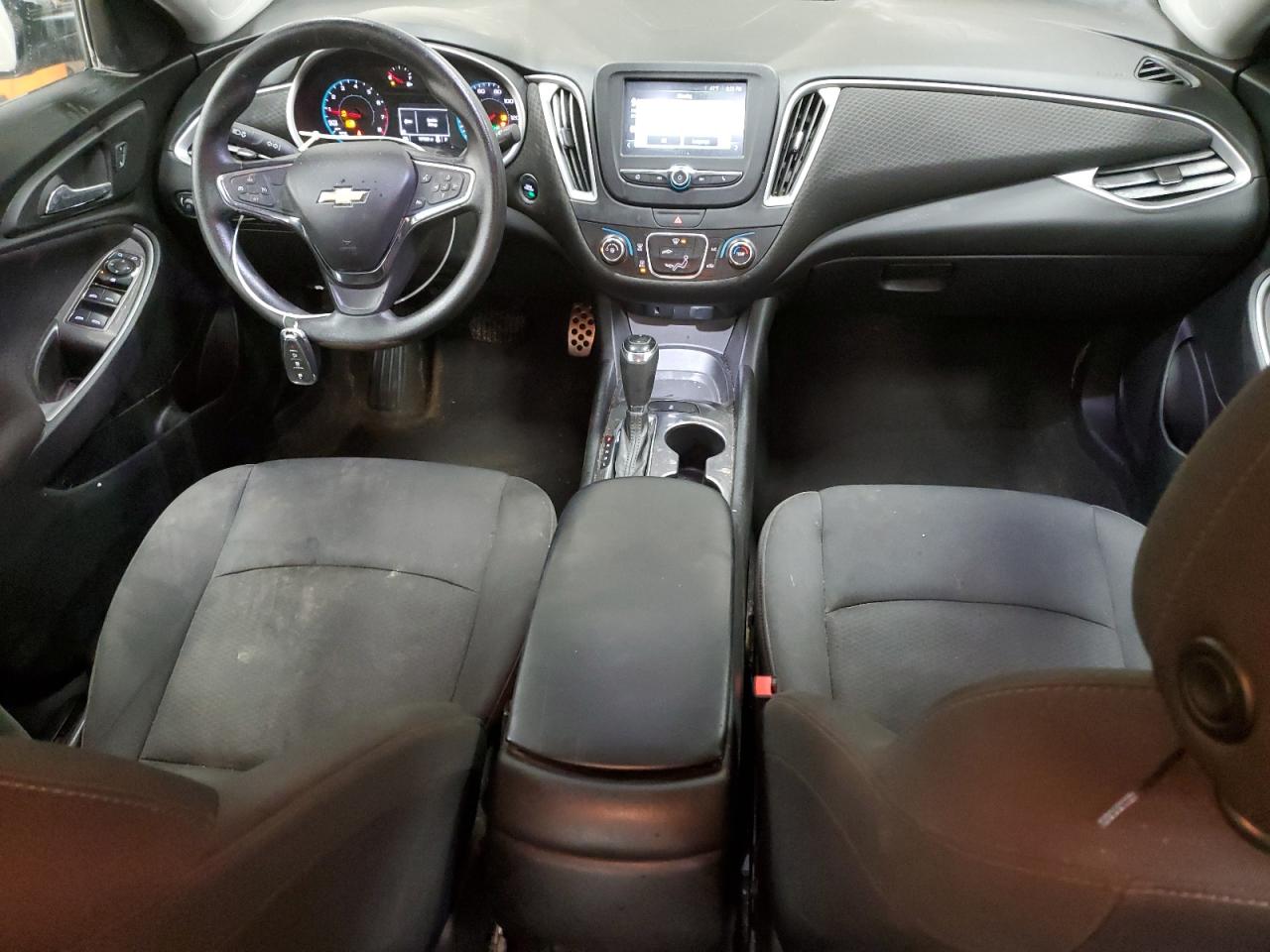 2016 Chevrolet Malibu - Image 8