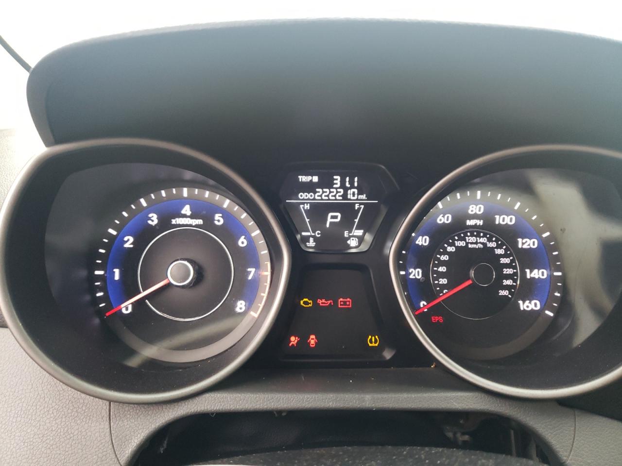 2011 Hyundai Elantra - Image 9