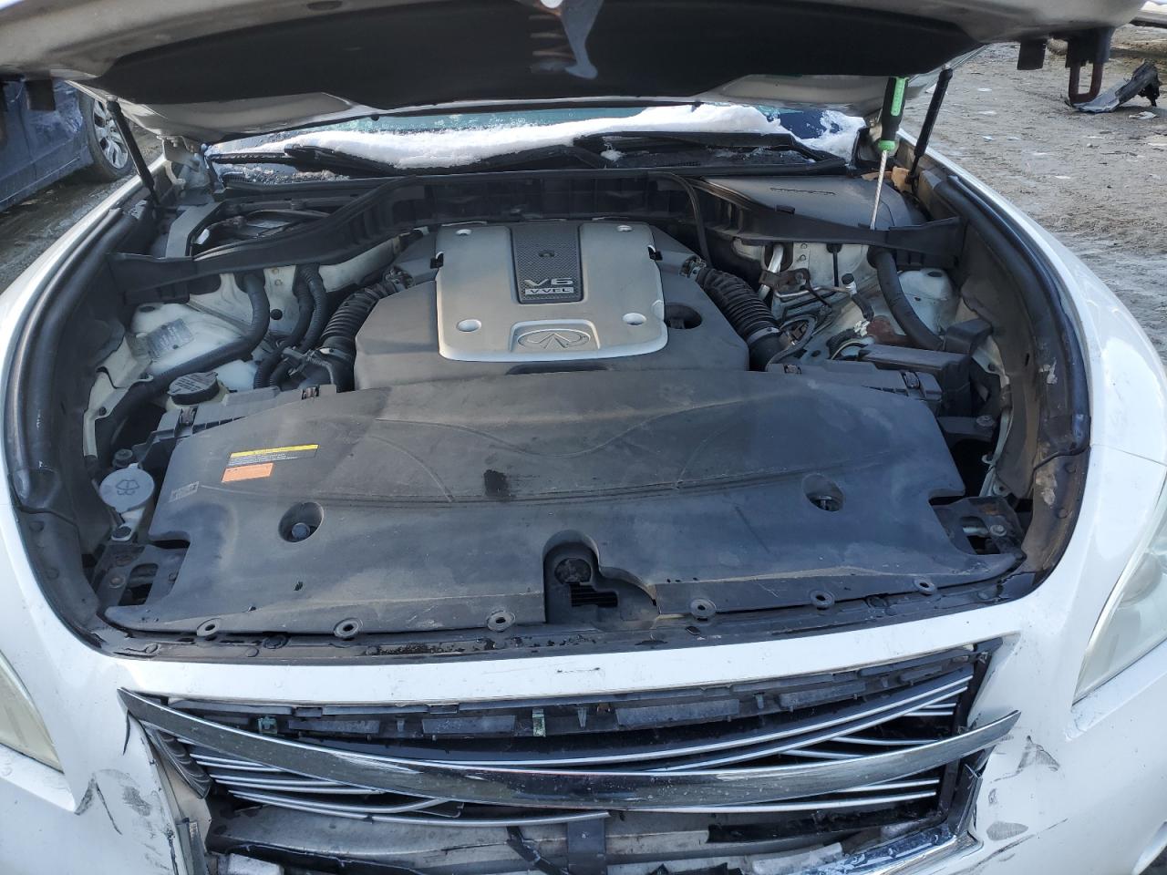 2011 Infiniti M - Image 11