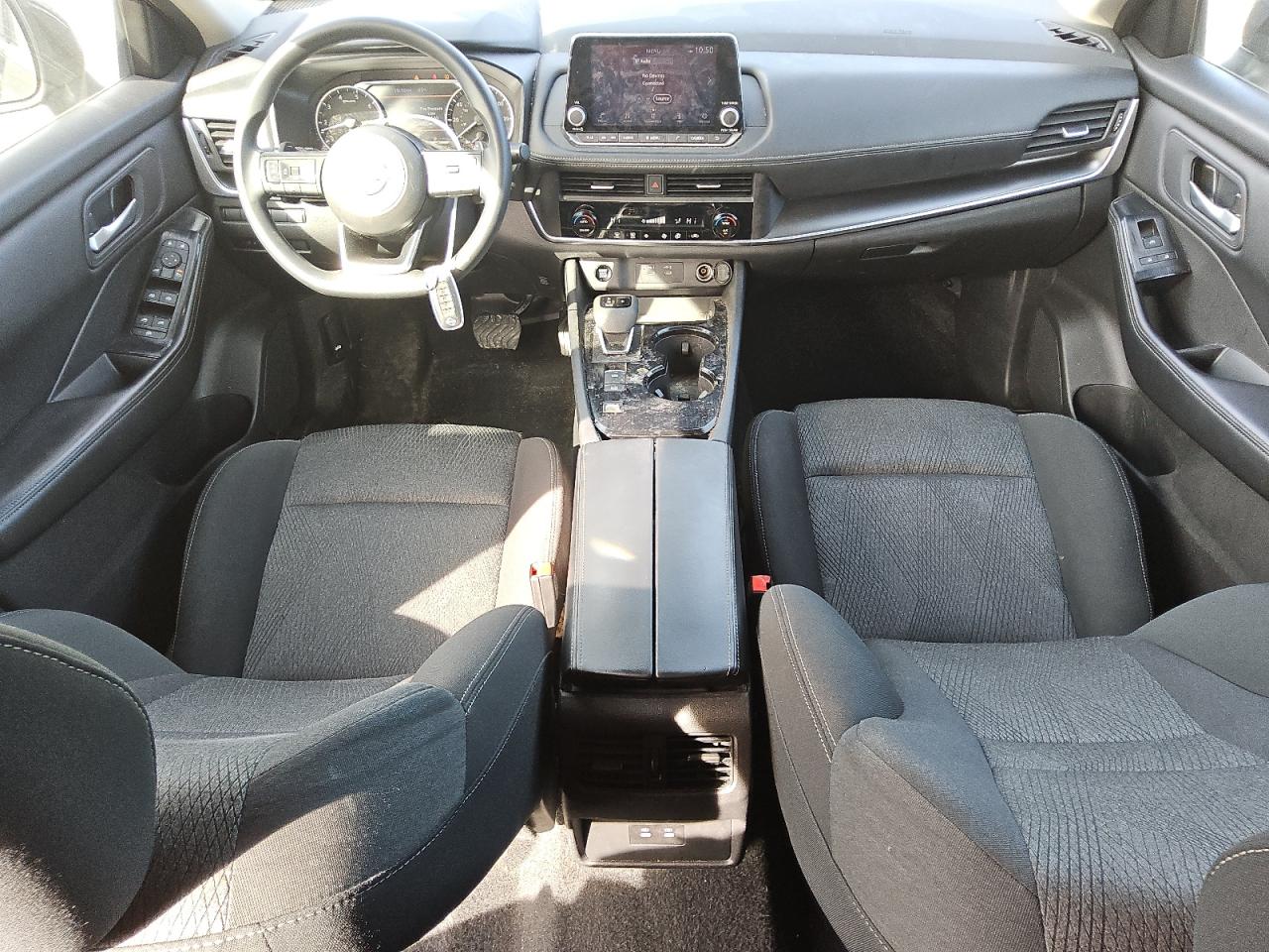 2024 Nissan Rogue - Image 8