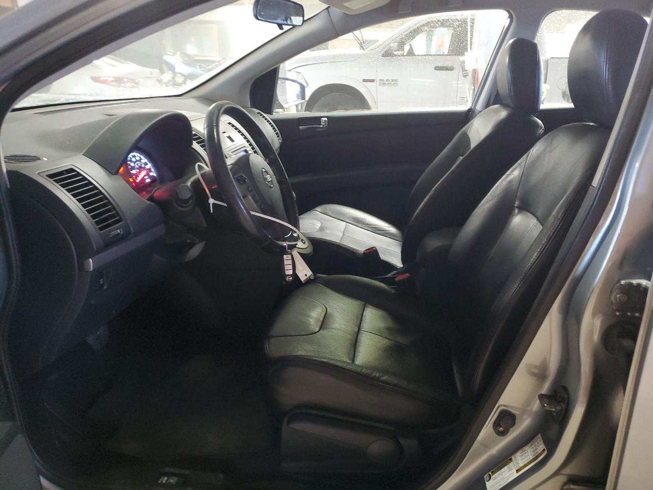 2010 Nissan Sentra - Image 7