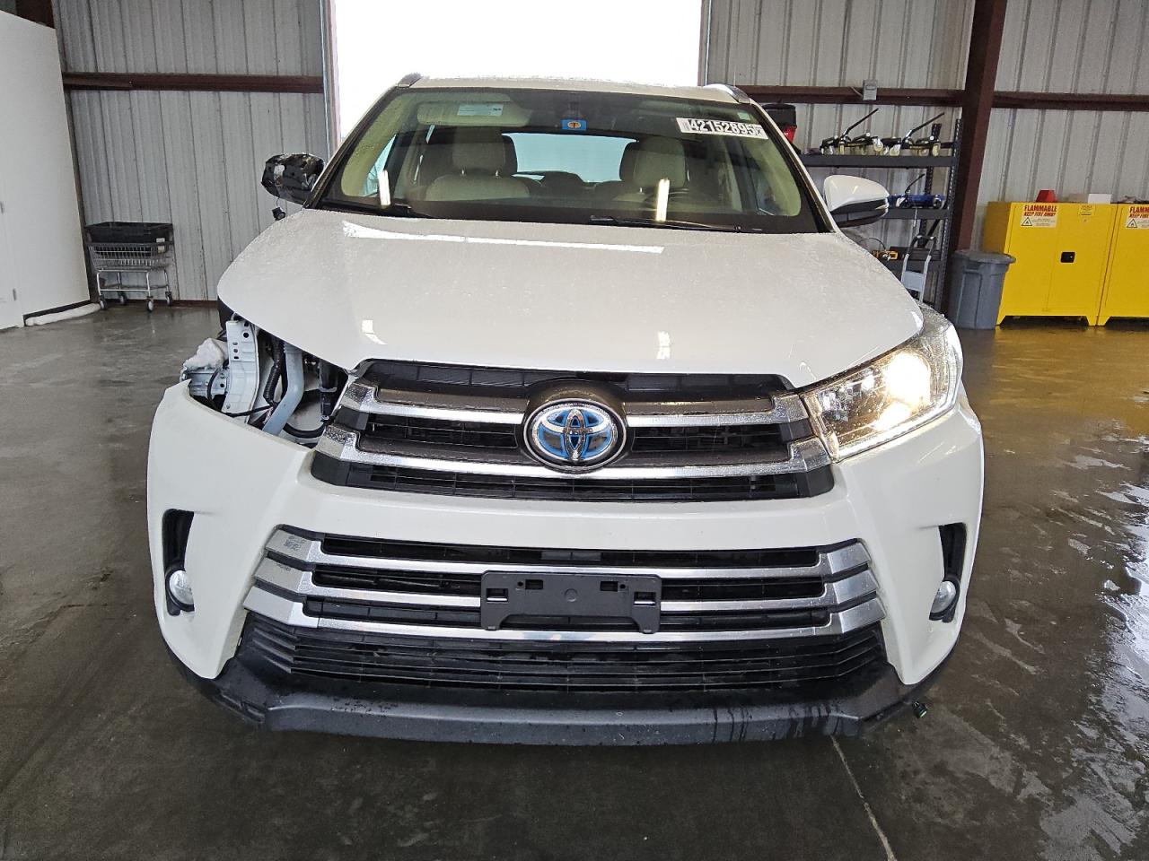 2018 Toyota Highlander - Image 5