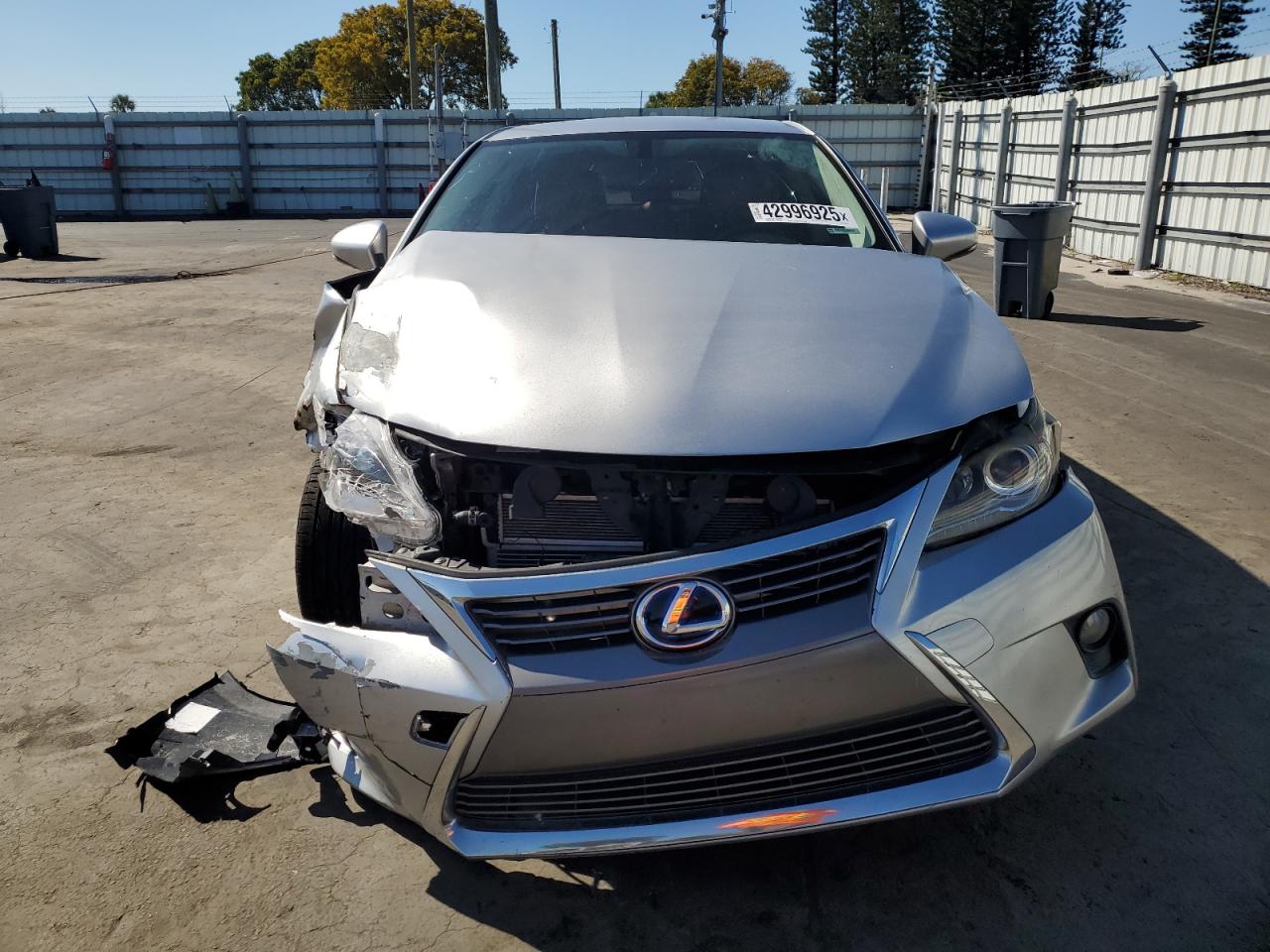 2016 Lexus CT - Image 5