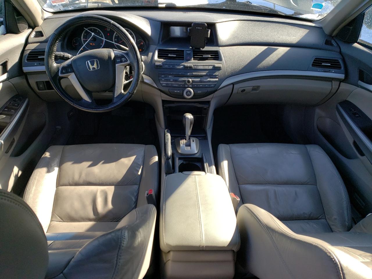 2009 Honda Accord - Image 8