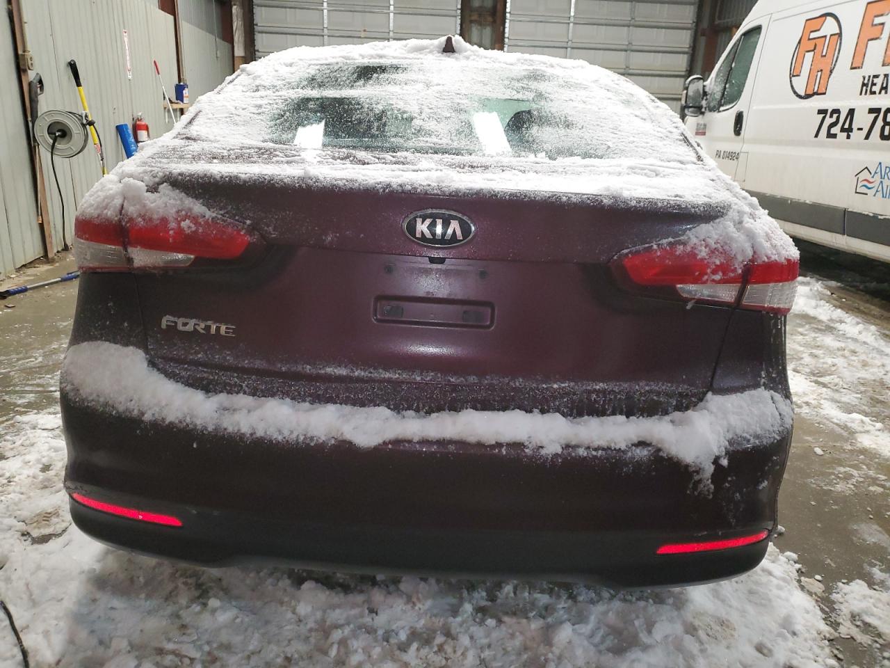 2018 Kia Forte - Image 6