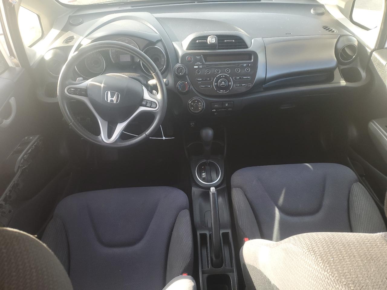 2013 Honda Fit - Image 8