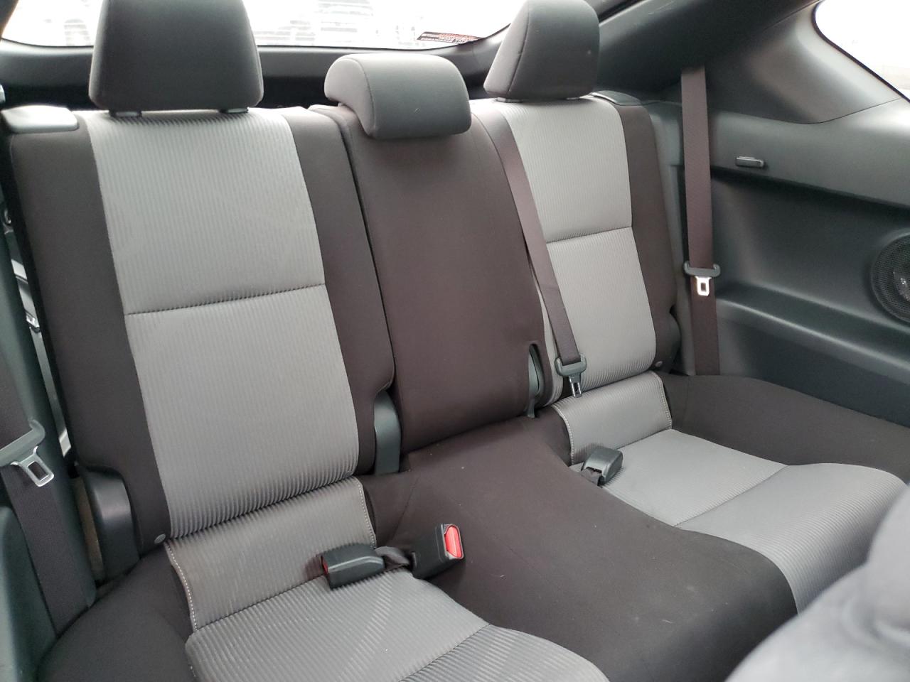 2014 Toyota tC - Image 10