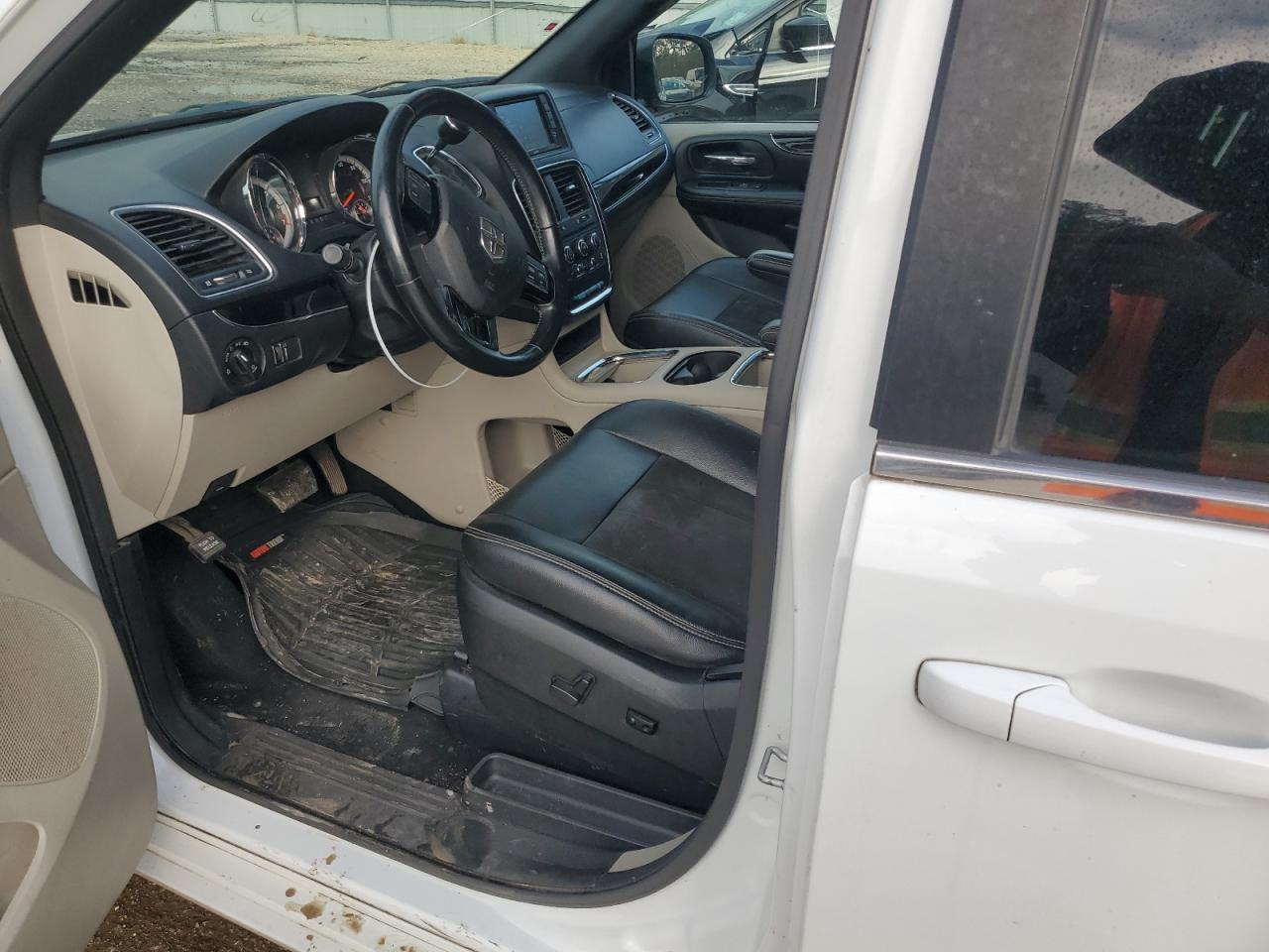 2019 Dodge Grand Caravan Sxt VIN: 2C4RDGCG3KR717109 Lot: 41576305