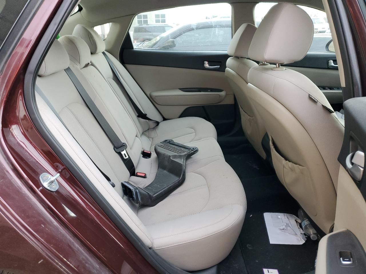 2016 Kia Optima - Image 11