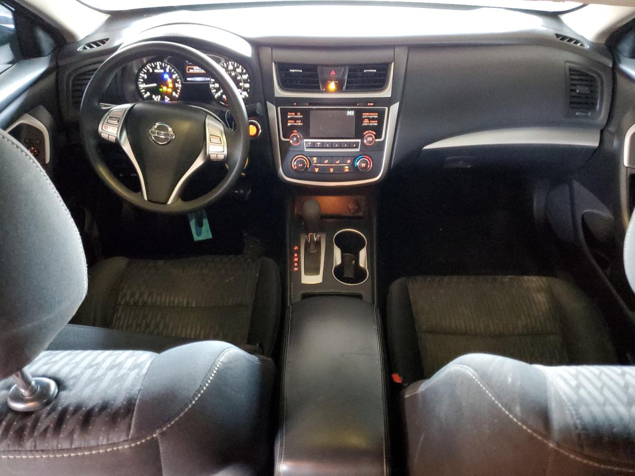 2017 Nissan Altima - Image 8