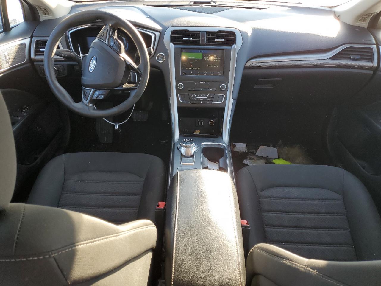 2020 Ford Fusion - Image 8