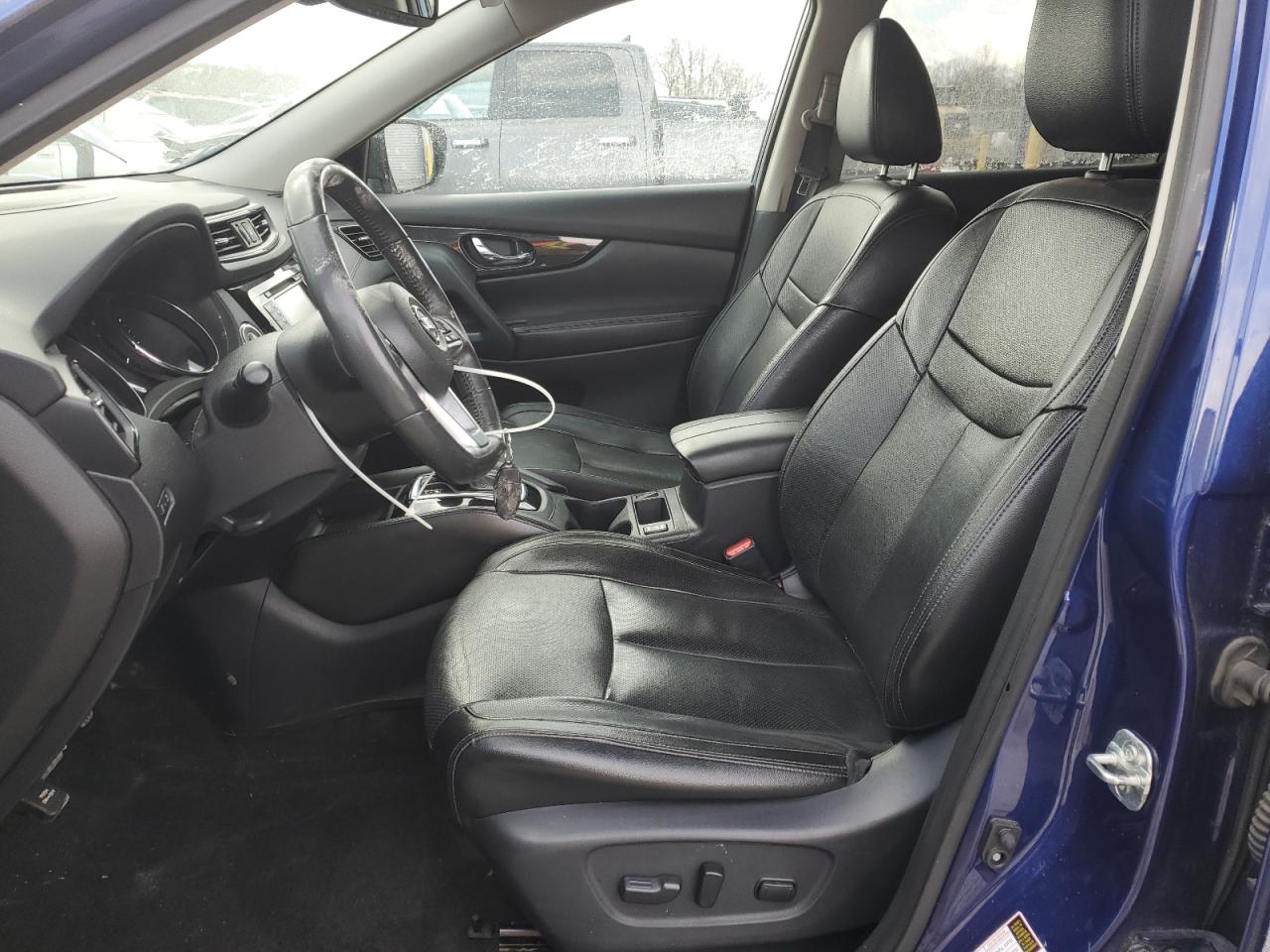 2017 Nissan Rogue - Image 7