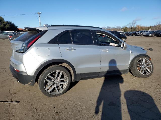  CADILLAC XT4 2019 Серебристый