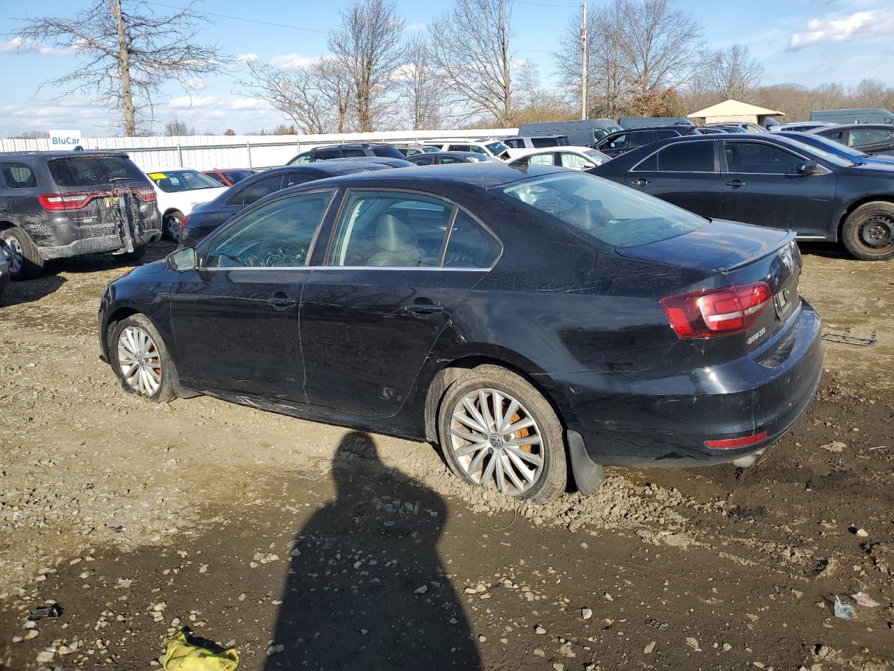 2016 Volkswagen Jetta - Image 2