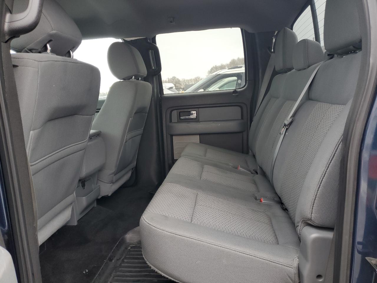 2013 Ford F-150 - Image 10