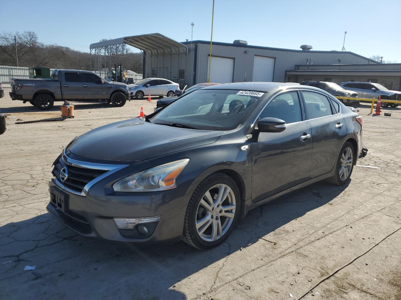 2013 Nissan Altima - Image 1