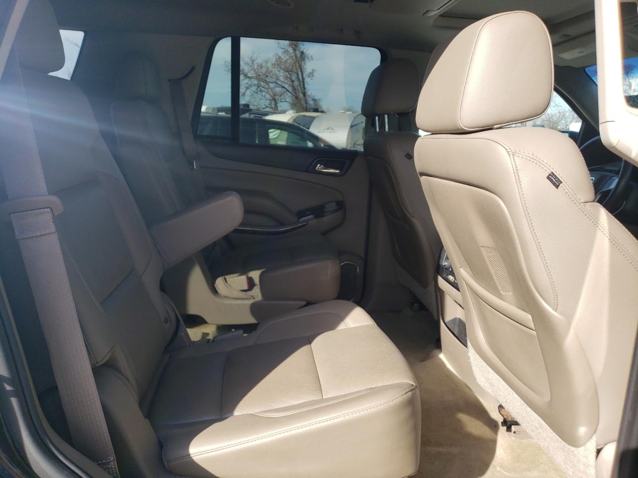 2015 GMC Yukon - Image 11