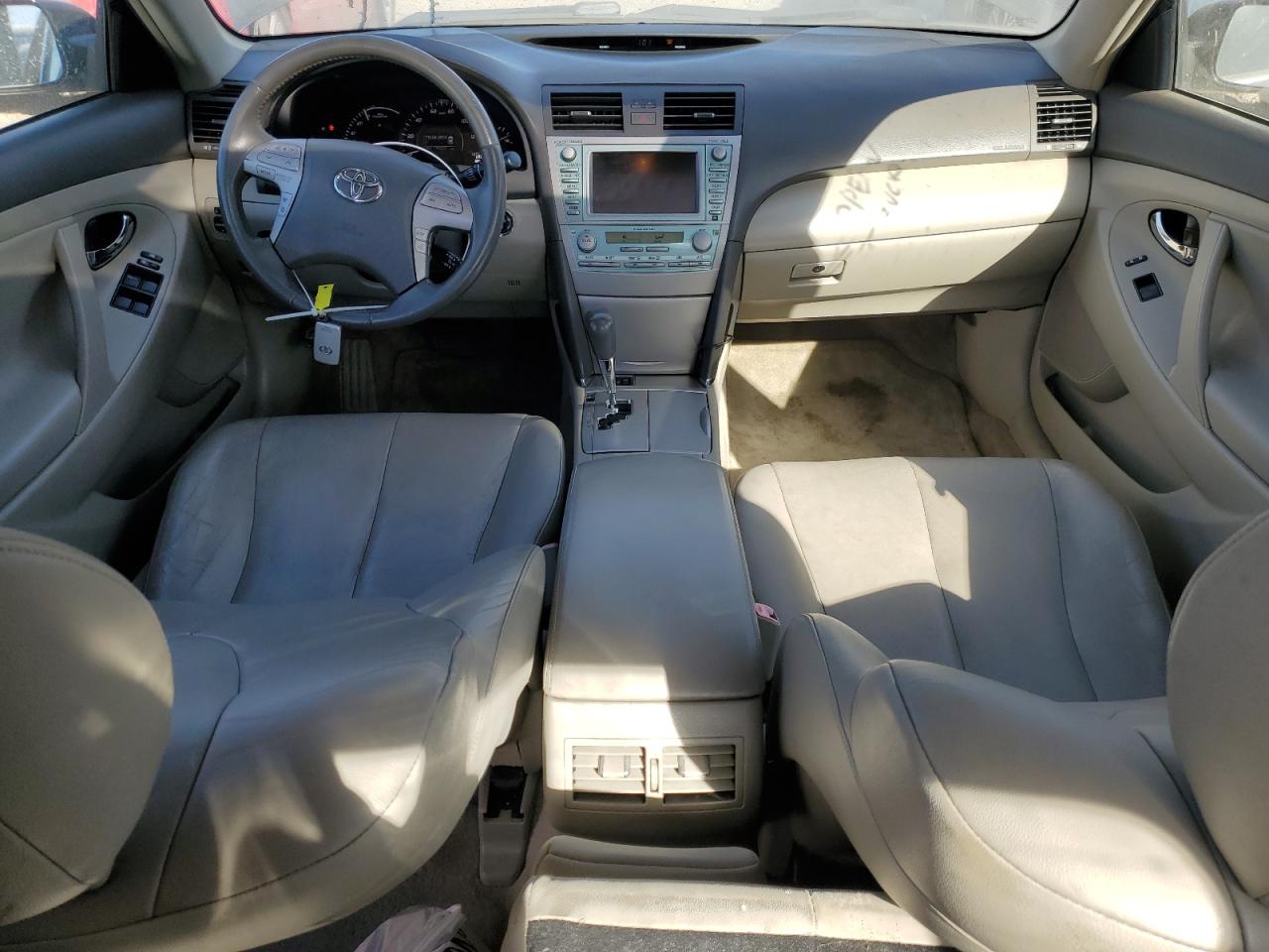 2009 Toyota Camry - Image 8