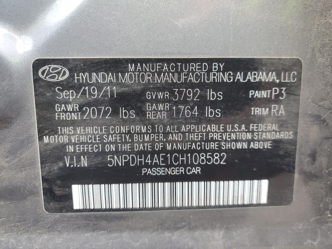 2012 Hyundai Elantra - Image 13