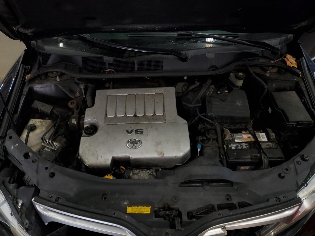 2010 Toyota Venza - Image 13
