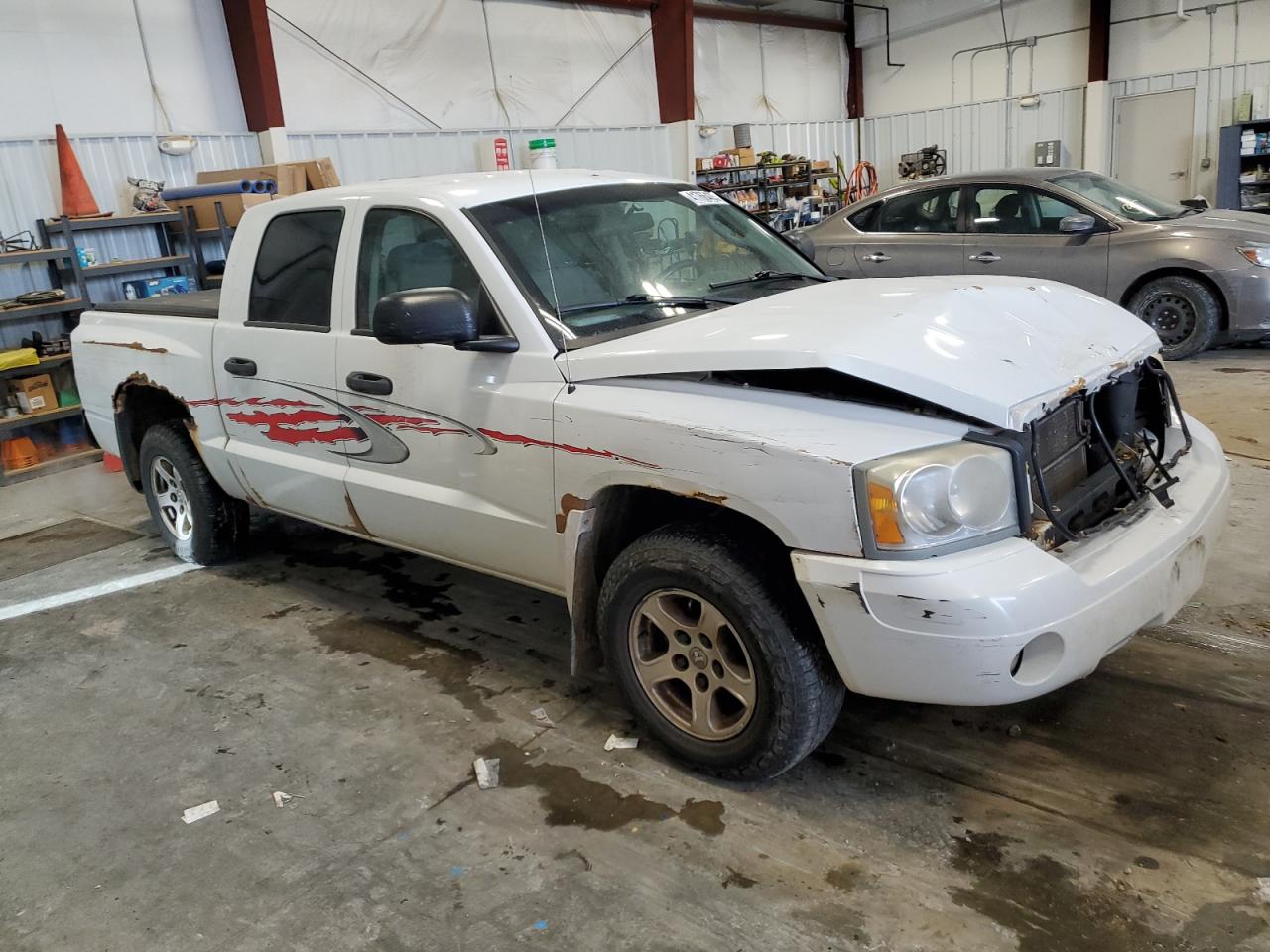 2007 Dodge Dakota - Image 4
