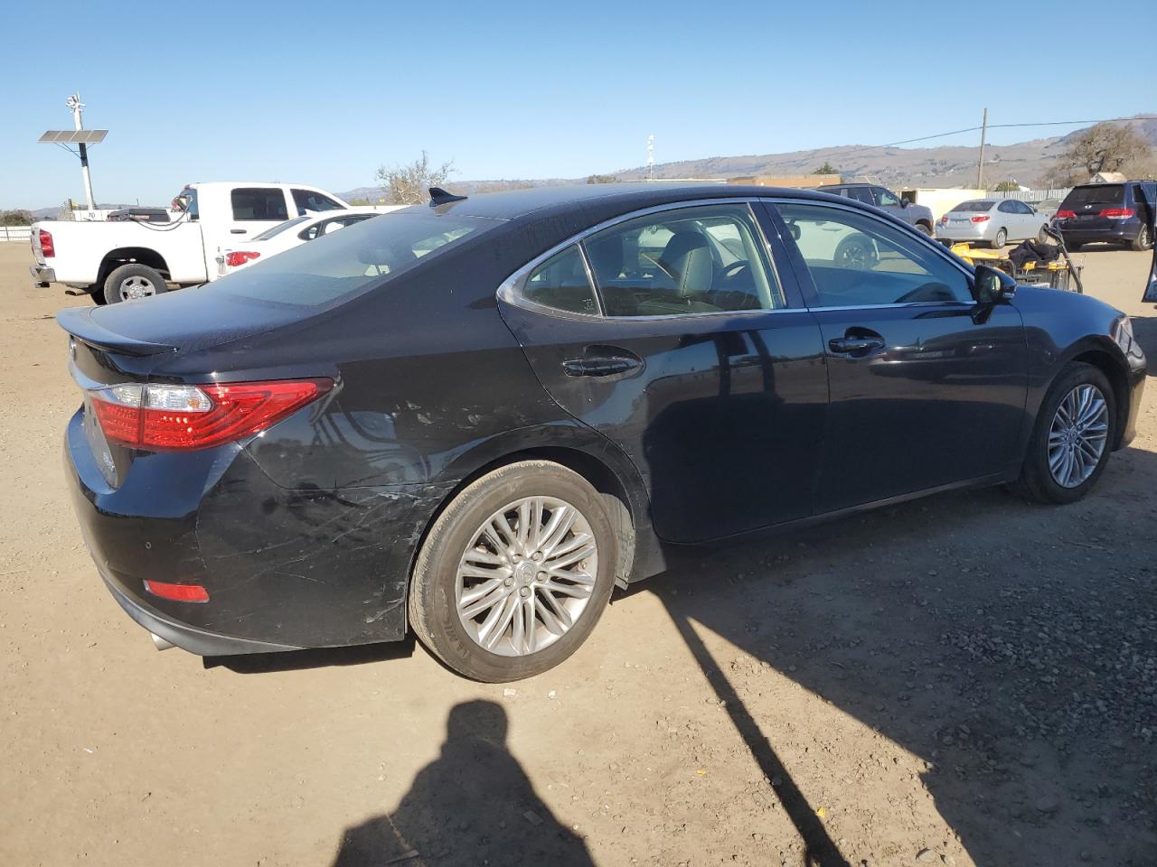 2014 Lexus ES - Image 3