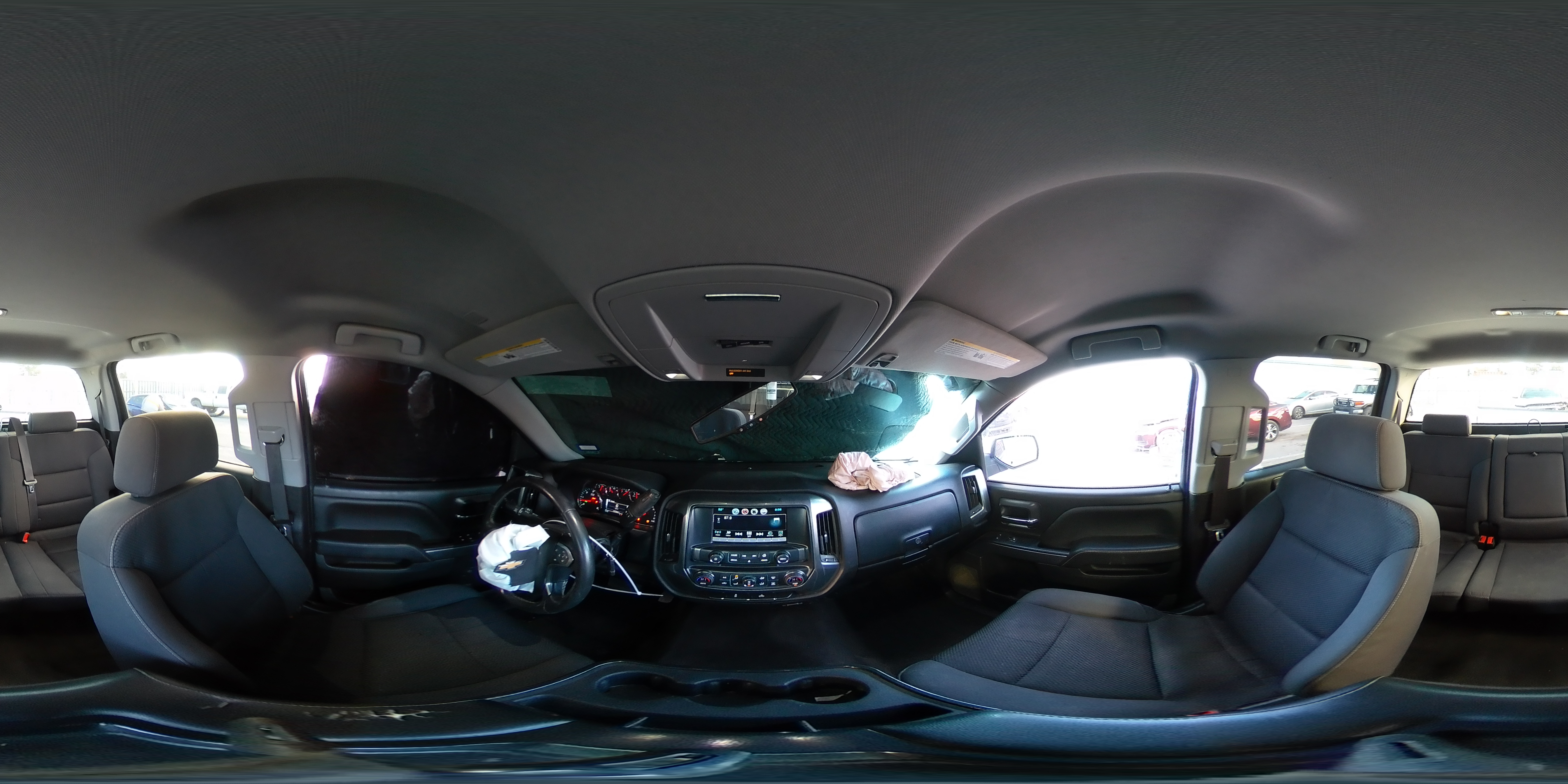 2018 Chevrolet Silverado - Image 13