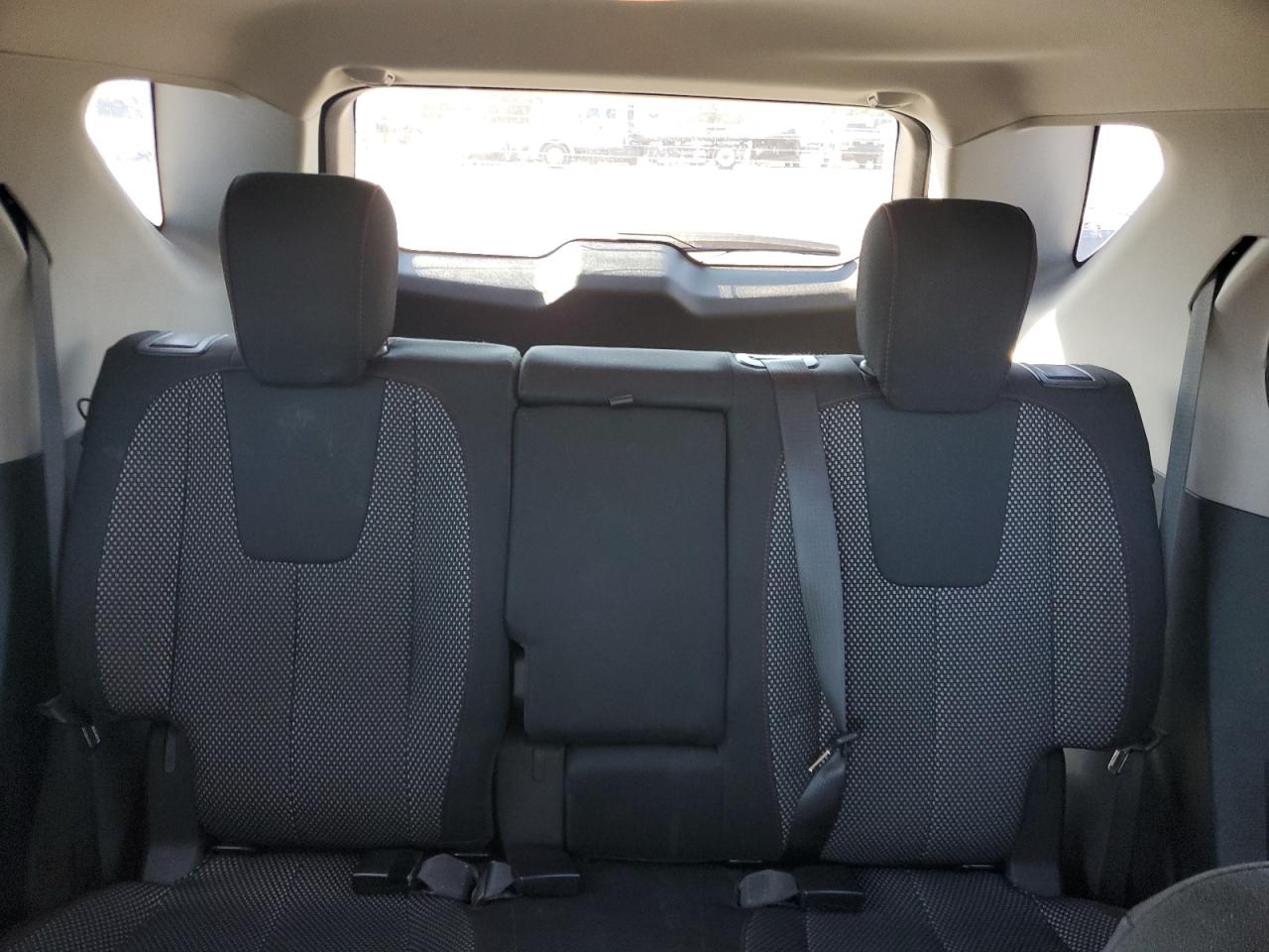 2017 Chevrolet Equinox - Image 10