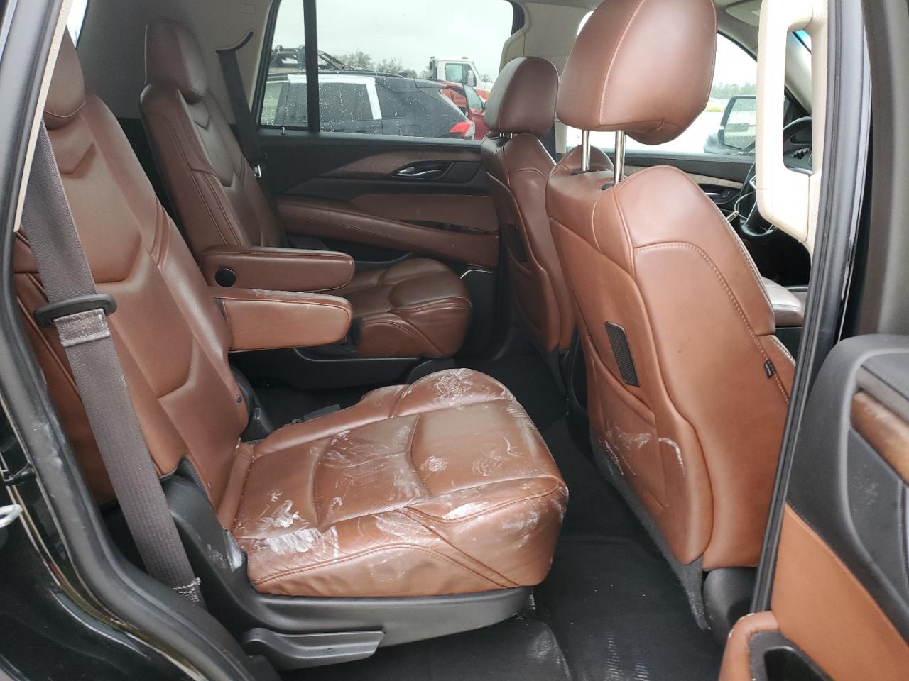 2015 Cadillac Escalade - Image 11