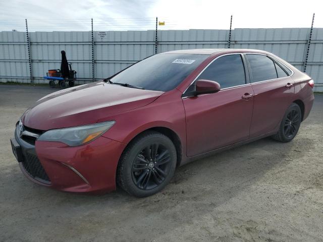  TOYOTA CAMRY 2015 Czerwony