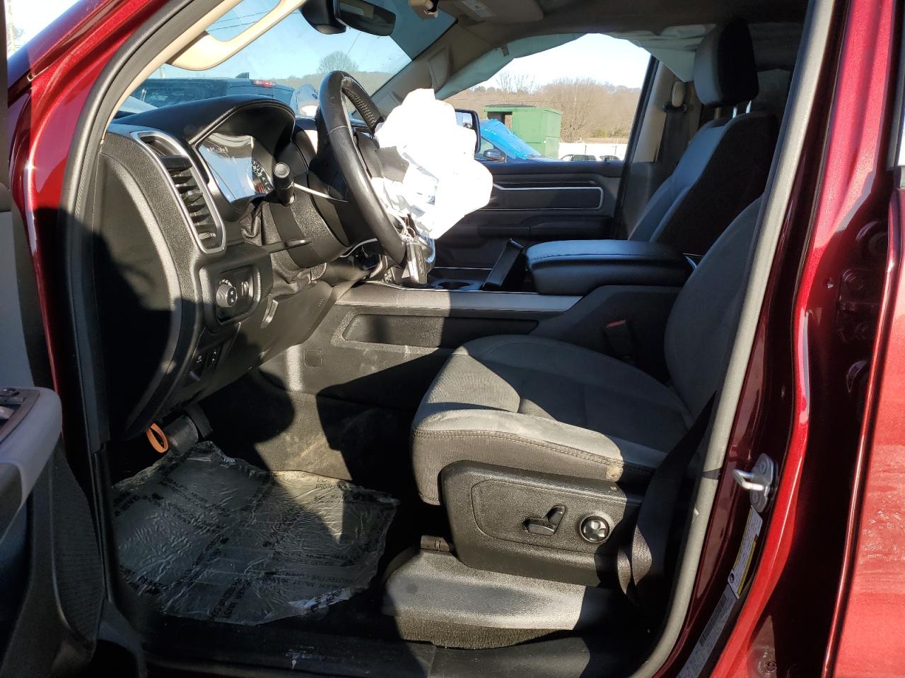2020 RAM 1500 - Image 7