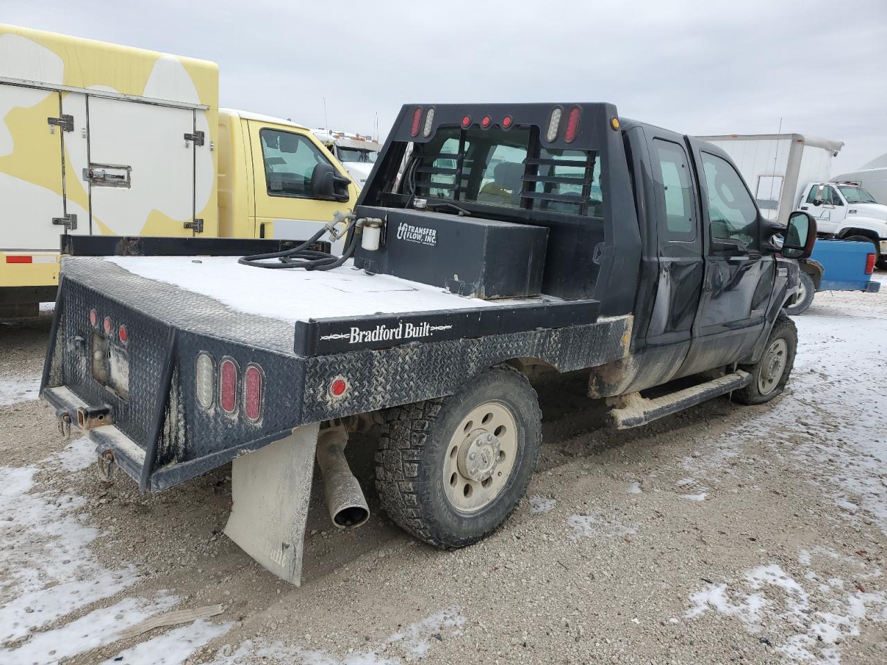 2005 Ford F250 - Image 3