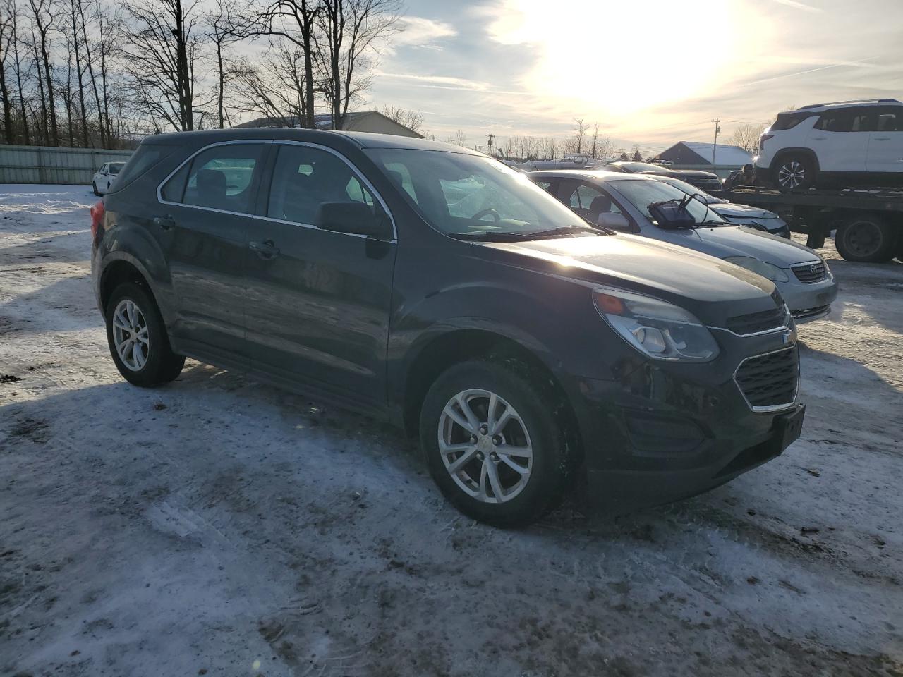 2017 Chevrolet Equinox - Image 4