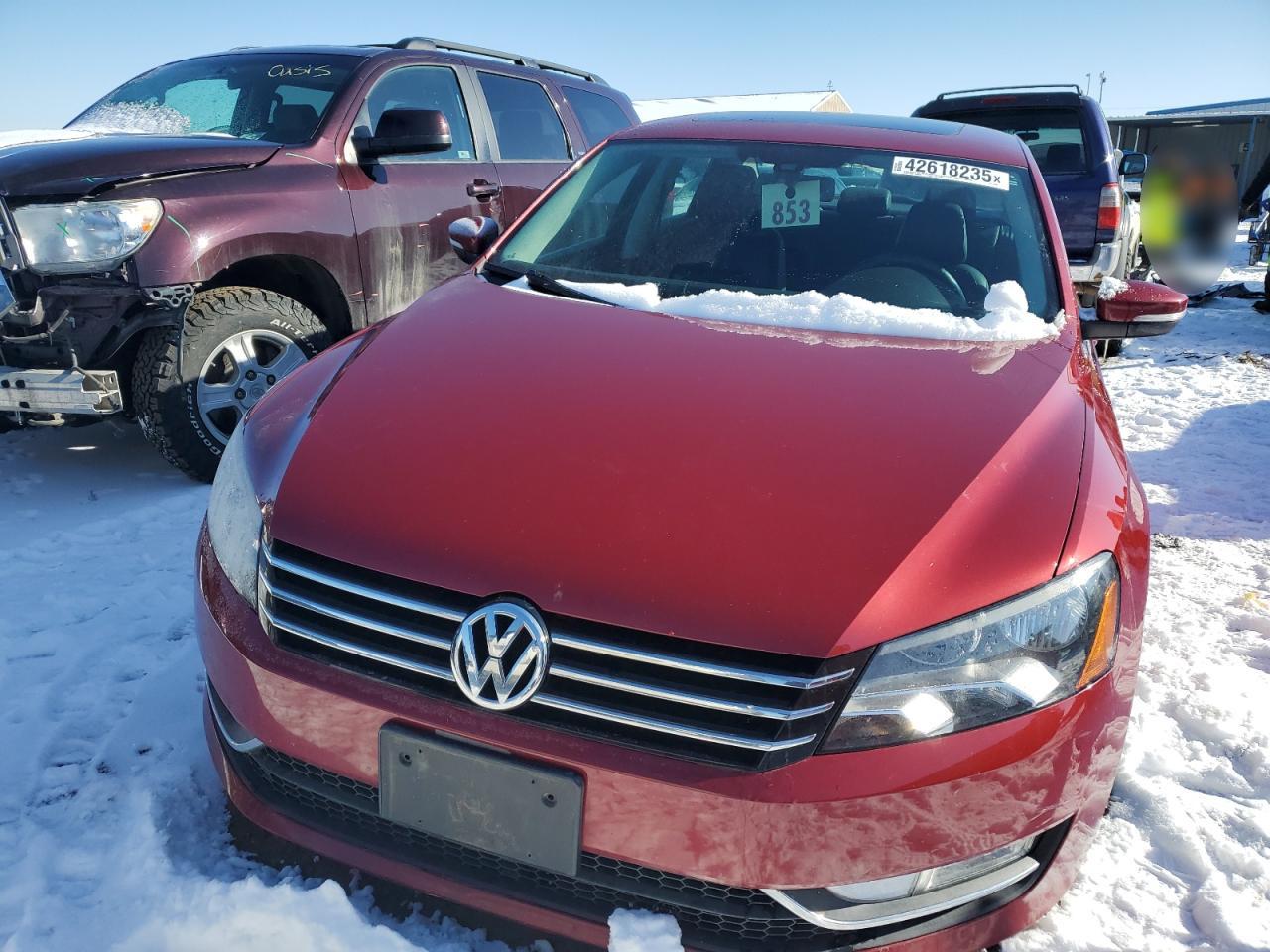 2015 Volkswagen Passat - Image 5