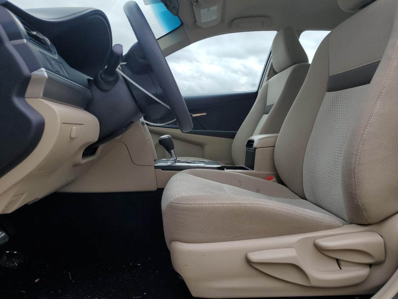 2014 Toyota Camry - Image 7