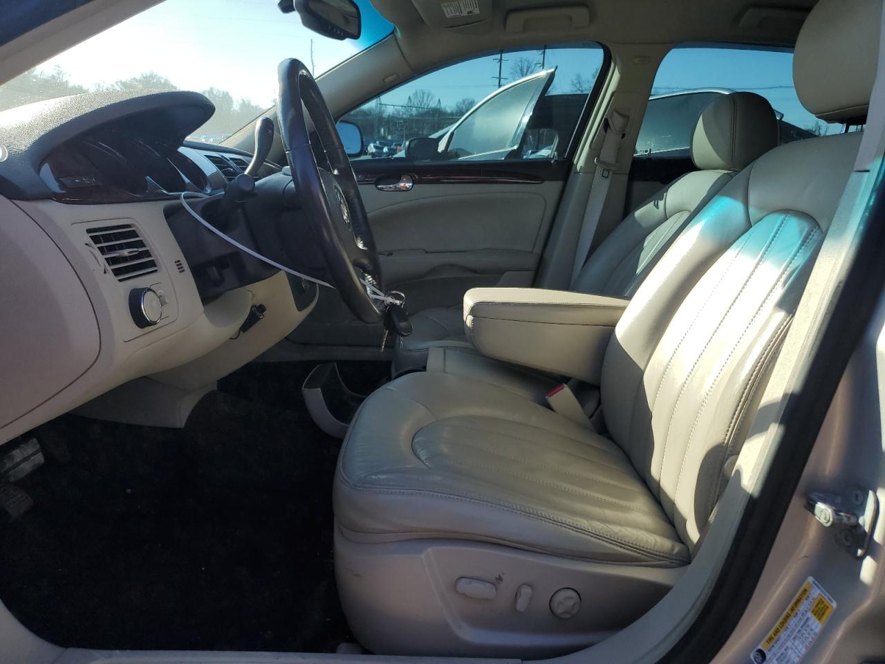 2007 Buick Lucerne - Image 7