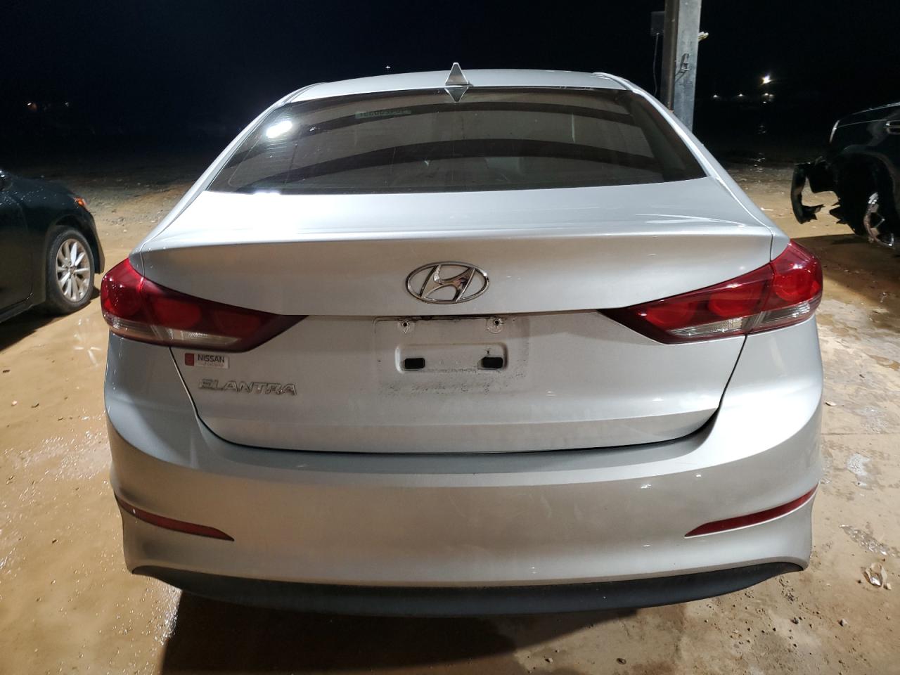 2017 Hyundai Elantra - Image 6