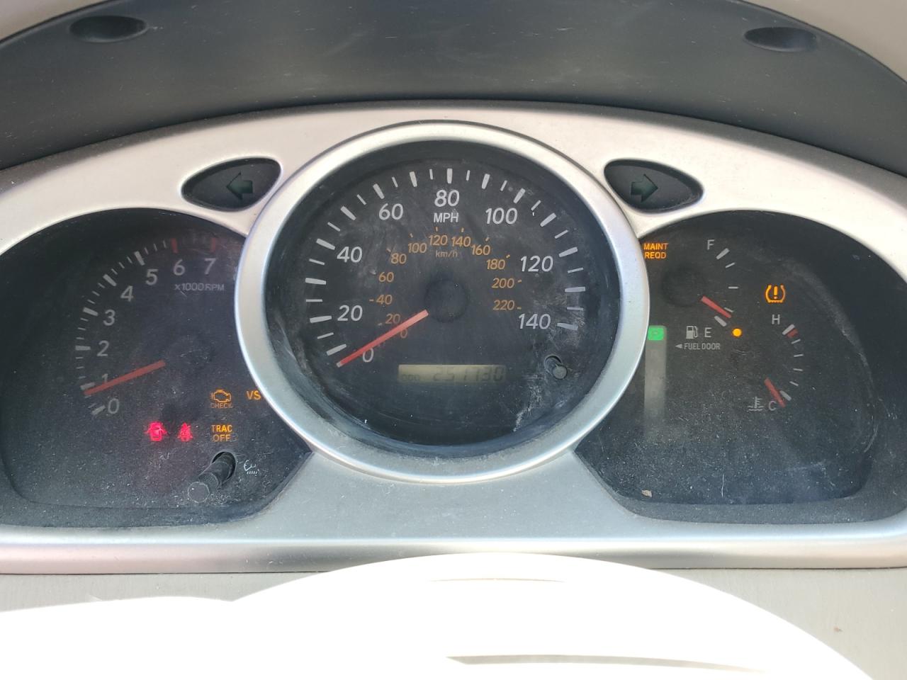 2005 Toyota Highlander - Image 9