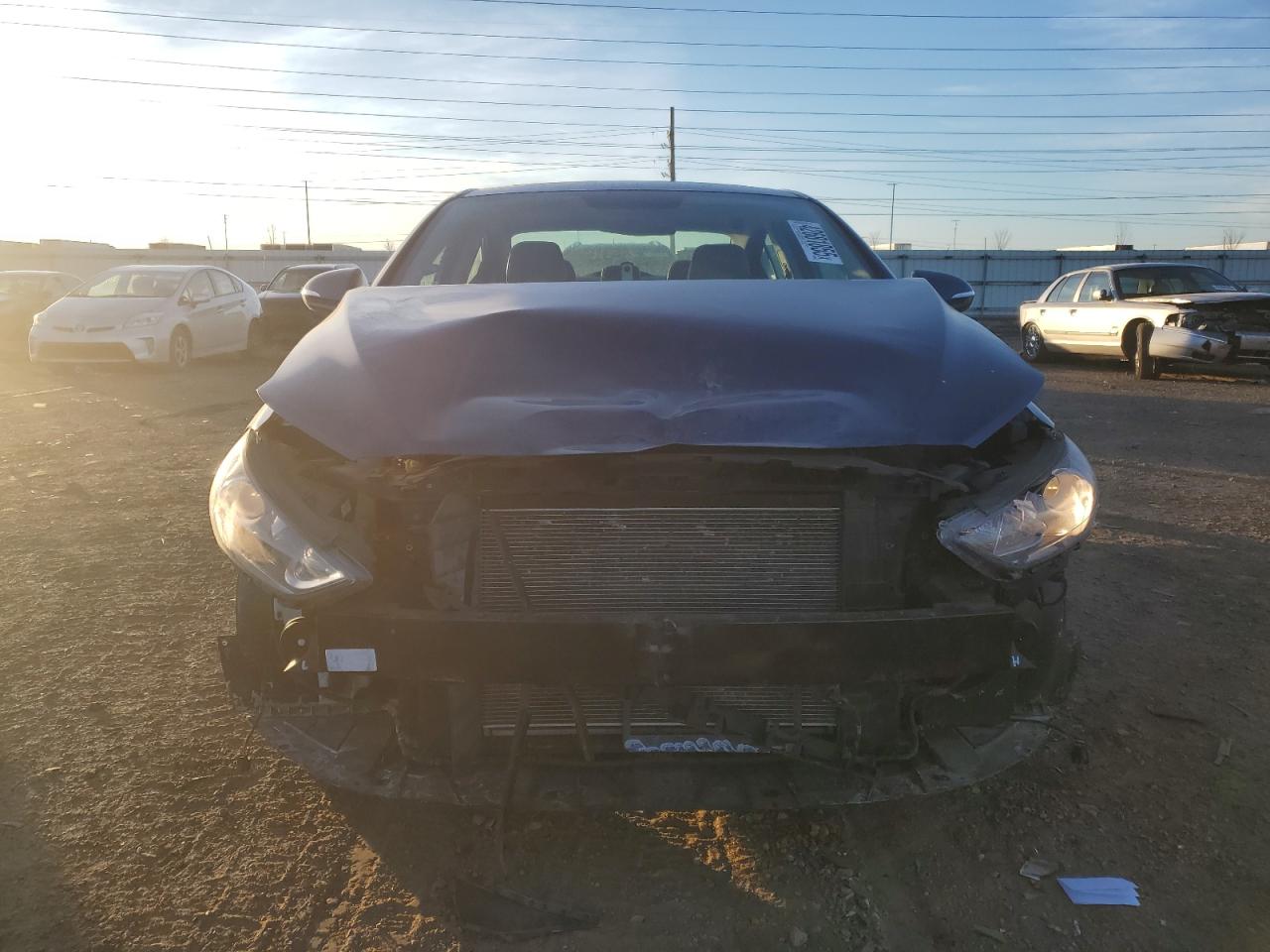 2017 Hyundai Elantra - Image 5