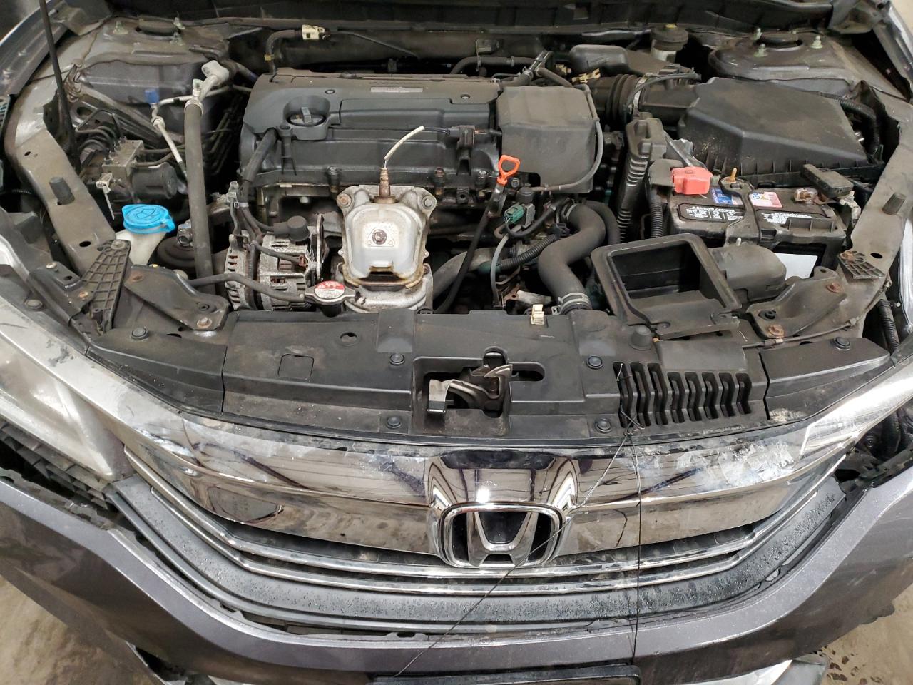 2017 Honda Accord - Image 11