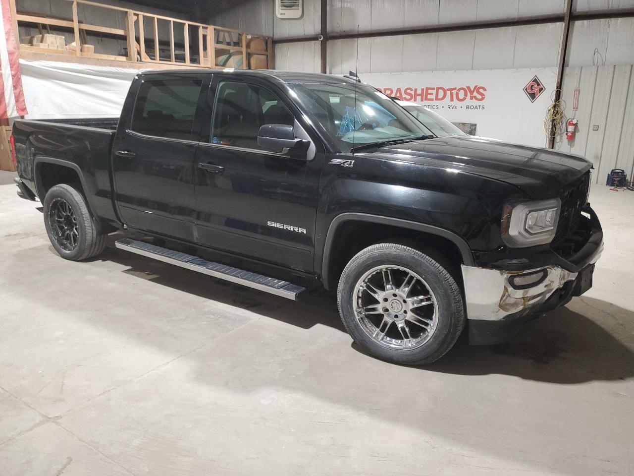 2017 GMC Sierra - Image 4